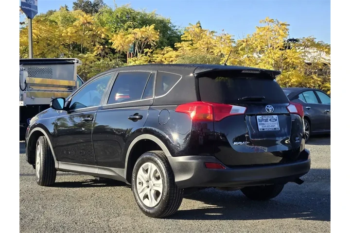 $11650 : Toyota RAV4 2014 AWD LE 4dr image 6