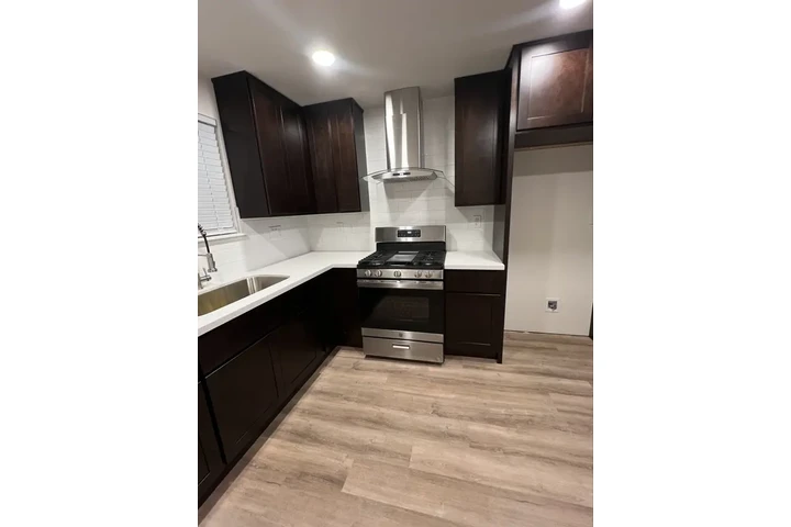 $1000 : Bonita casa de 3 dormitorios image 2