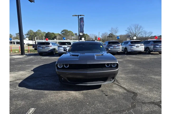 $23500 : Dodge Challenger 2020 SXT 2d image 1