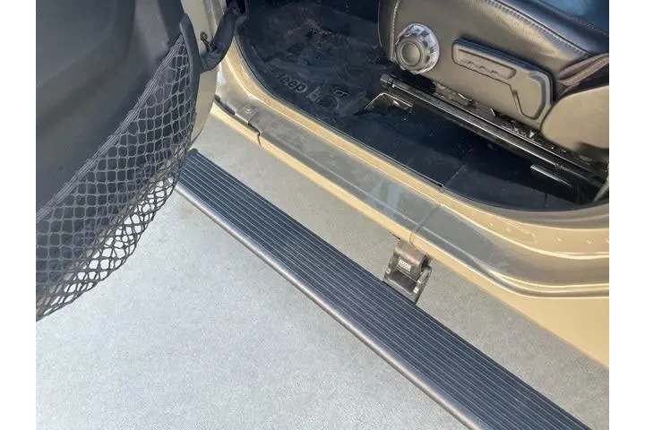 $29950 : Jeep Gladiator 2020 4x4 Laun image 10