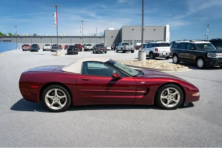 $26844 : Chevrolet Corvette 2003 2dr image 9
