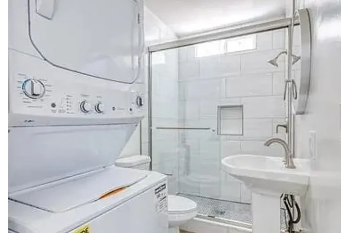 $1400 : Beautiful 1 bedroom Apt in LA image 7