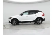 $27998 : Volvo XC40 2022 AWD T5 R-Des thumbnail