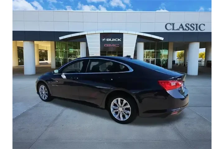 $15987 : Chevrolet Malibu 2023 LT 4dr image 6