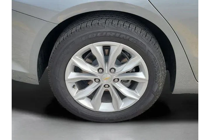 $16798 : Chevrolet Malibu 2024 LT 4dr image 5