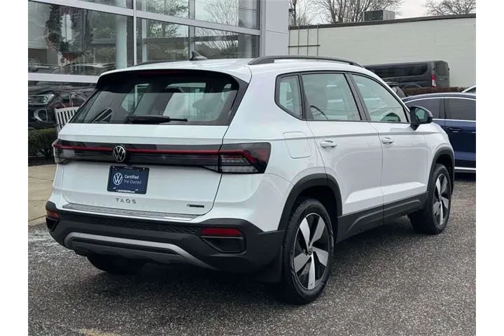 $25650 : Volkswagen Taos 2025 AWD S 4 image 8