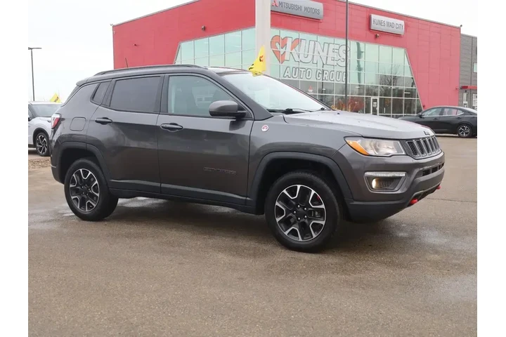 $13377 : Jeep Compass 2020 4x4 Trailh image 2