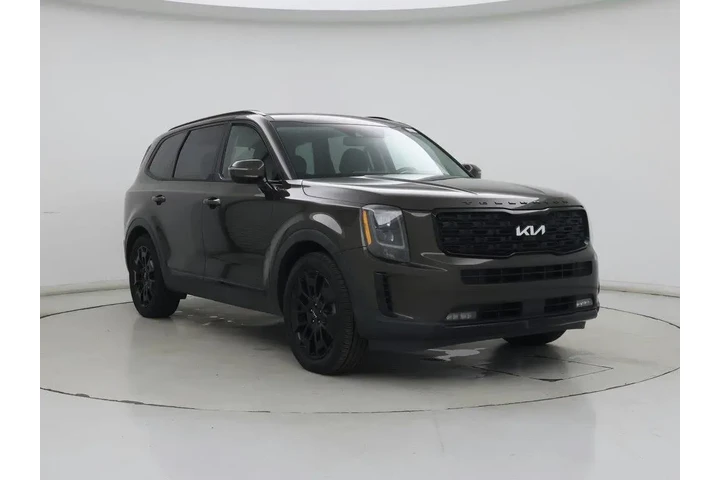 $27998 : Kia Telluride 2022 AWD SX 4d image 1