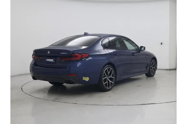 $30998 : BMW 5 Series 2022 530e 4dr S image 8