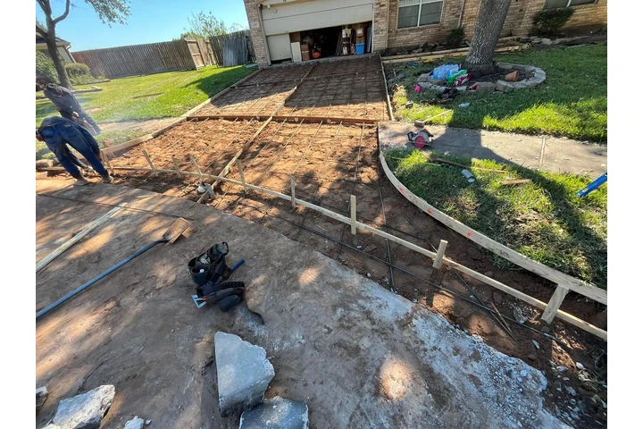 SE BUSCA CONTRATISTAS image 1