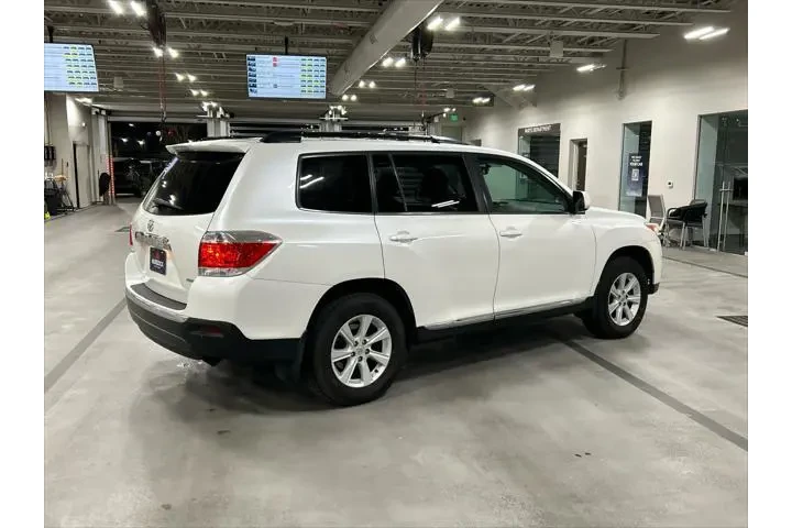 $12884 : Toyota Highlander 2013 AWD S image 9