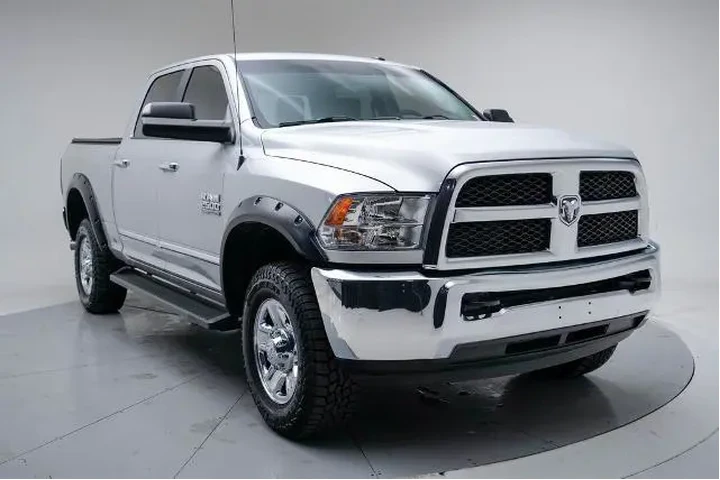 $32348 : Ram 2500 2017 4x4 SLT 4dr Cr image 3