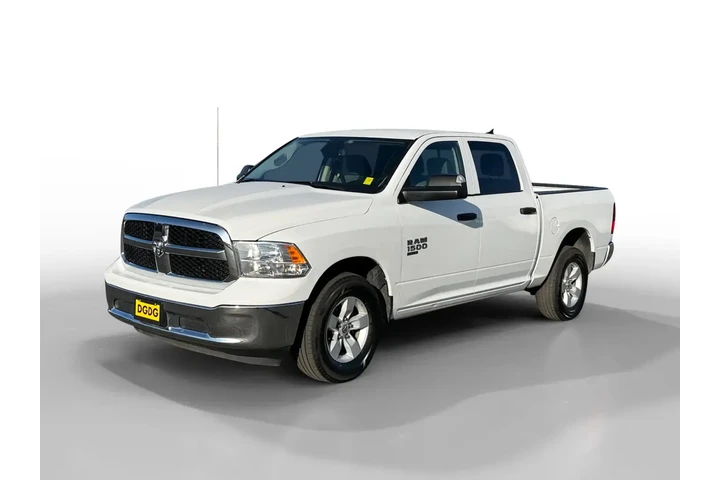 $26994 : Ram 1500 Classic 2023 4x4 SL image 1