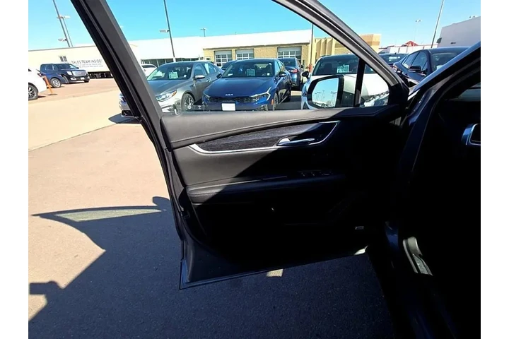 $22595 : 2021 XT5 Premium Luxury image 8