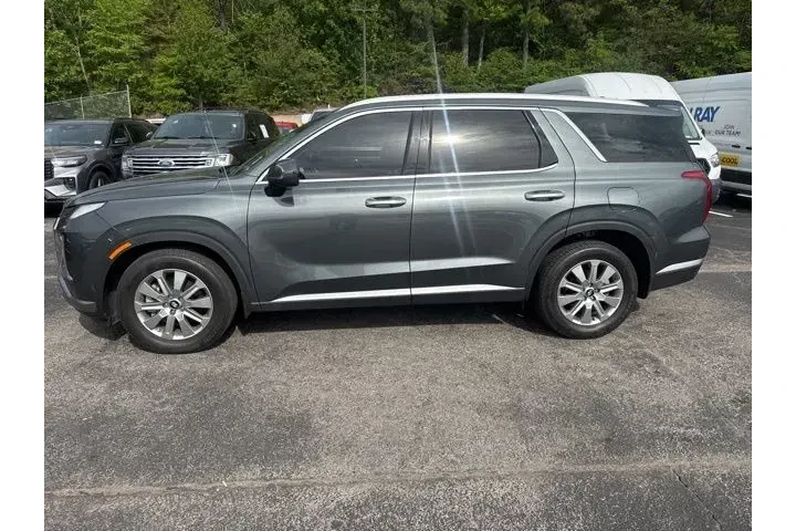 $31990 : Hyundai PALISADE 2023 SEL 4d image 4