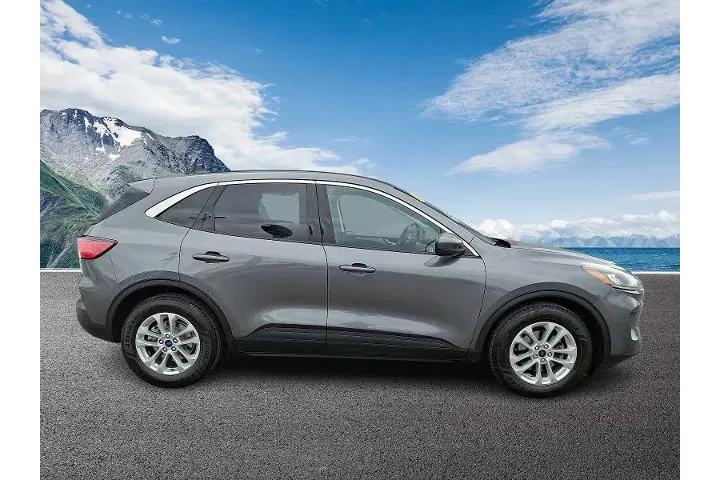 $16997 : Ford Escape 2021 SE 4dr SUV image 7