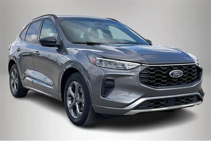 $19695 : Ford Escape 2024 ST-Line 4dr image 1