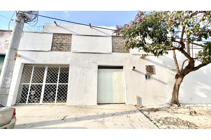$14270000 : Amplio local con vitrina image 6