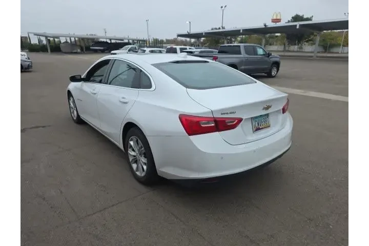 $18700 : Chevrolet Malibu 2024 LT 4dr image 4