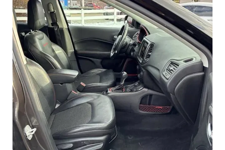 $16989 : Jeep Compass 2018 4x4 Trailh image 7