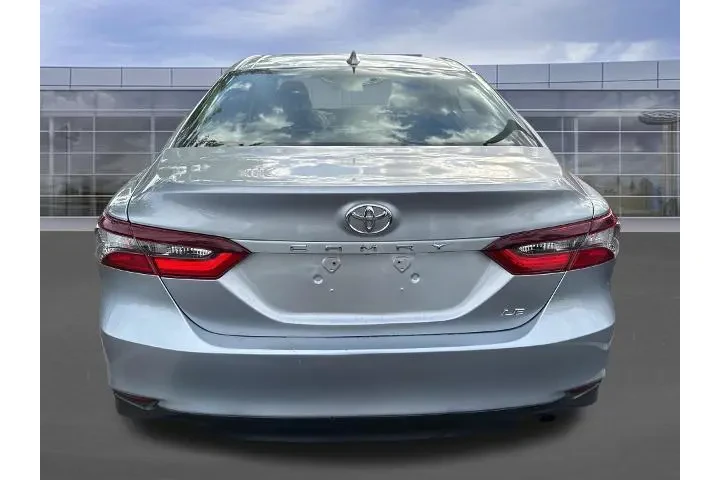 $26424 : Toyota Camry 2024 LE 4dr Sed image 6