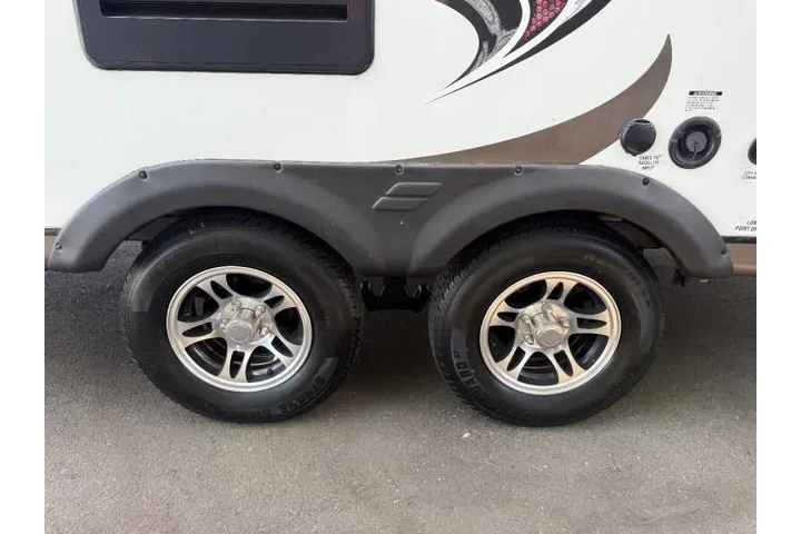 $13900 : 2015 Starcraft Marine Travel image 9