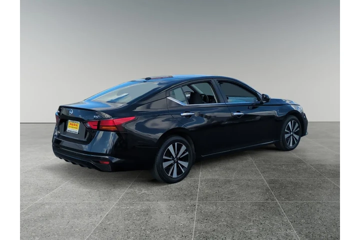 $24398 : Nissan Altima 2022 2.5 SV 4d image 5