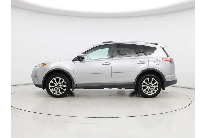 $24998 : Toyota RAV4 2018 AWD Limited image 3