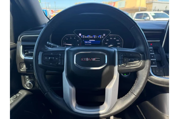 2021 GMC Yukon SLT 4WD image 10
