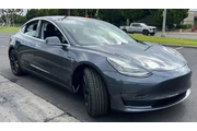 $19900 : Tesla Model 3 2018 Mid Range thumbnail