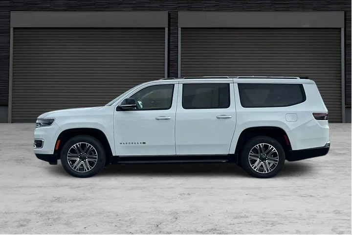 $38557 : Jeep Wagoneer L 2024 4x2 Ser image 7
