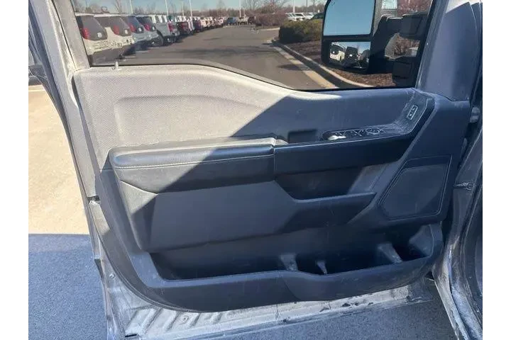 $39000 : Ford F-150 2023 4x4 XL 4dr S image 8