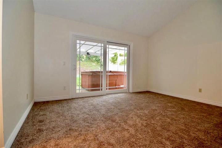 $1450 : Rancho - Move-In Ready image 7