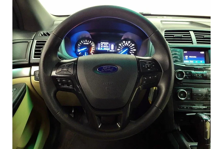 $14599 : Ford Explorer 2017 Base 4dr image 10