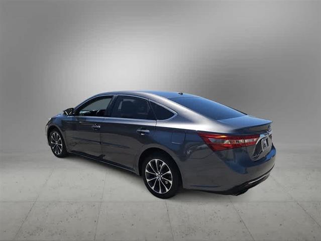 $14490 : Pre-Owned 2016 Toyota Avalon image 3