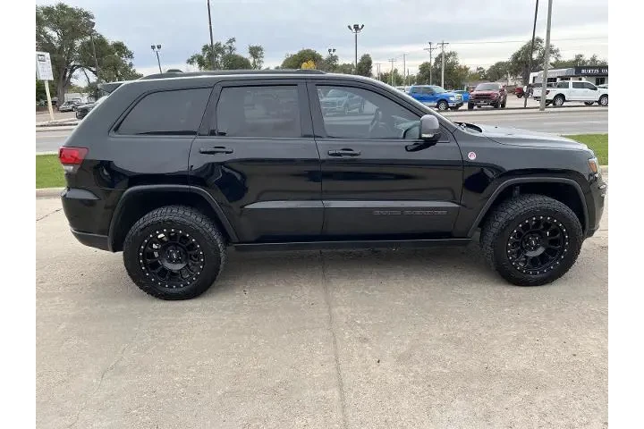 $16000 : Jeep Grand Cherokee 2018 4x4 image 5