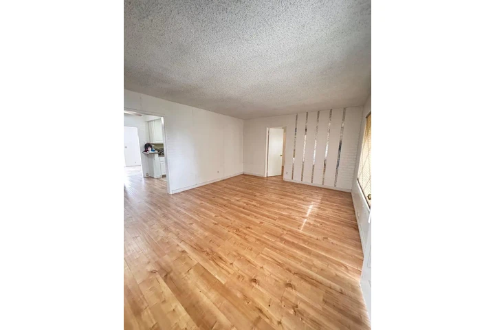 $1100 : Amplios 3 dormitorios image 3