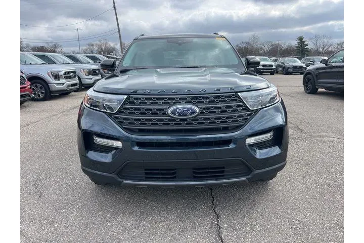 $34954 : Ford Explorer 2023 AWD XLT 4 image 2