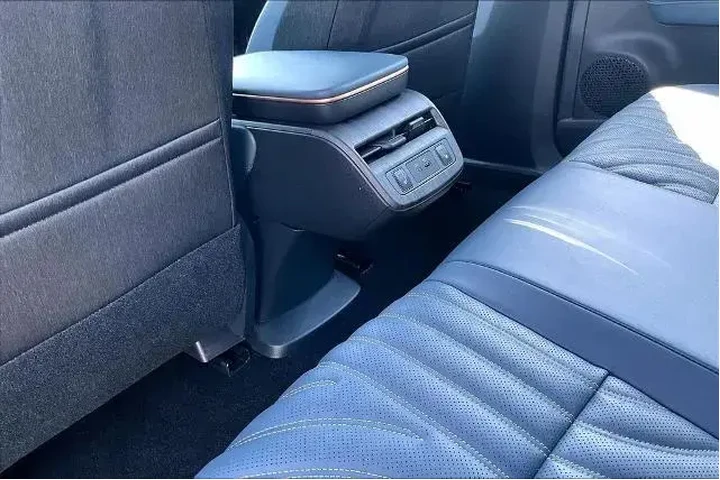 $28991 : Nissan Ariya 2023 AWD Platin image 10