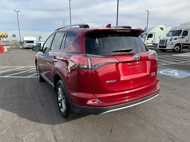 $28995 : Pre-Owned 2018 RAV4 Hybrid Li image 8