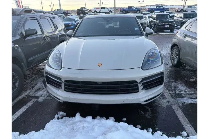 $37798 : Porsche Cayenne 2020 AWD 4dr image 2