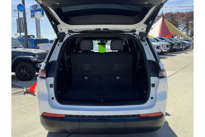 $39874 : Jeep Grand Cherokee L 2025 4 image 9