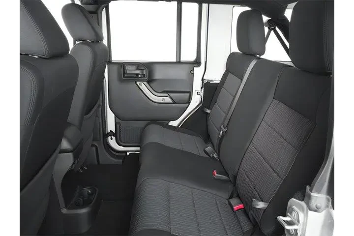 Jeep Wrangler Unlimited 2013 image 8