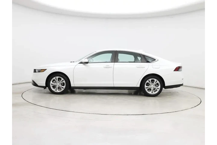 $26998 : Honda Accord 2024 LX 4dr Sed image 3