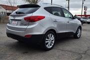 $6995 : 2010 Tucson Limited thumbnail