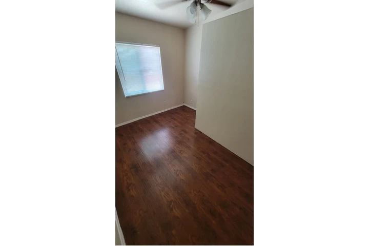 $800 : Rento Habitacion En Long Beach image 3