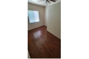 $800 : Rento Habitacion En Long Beach thumbnail