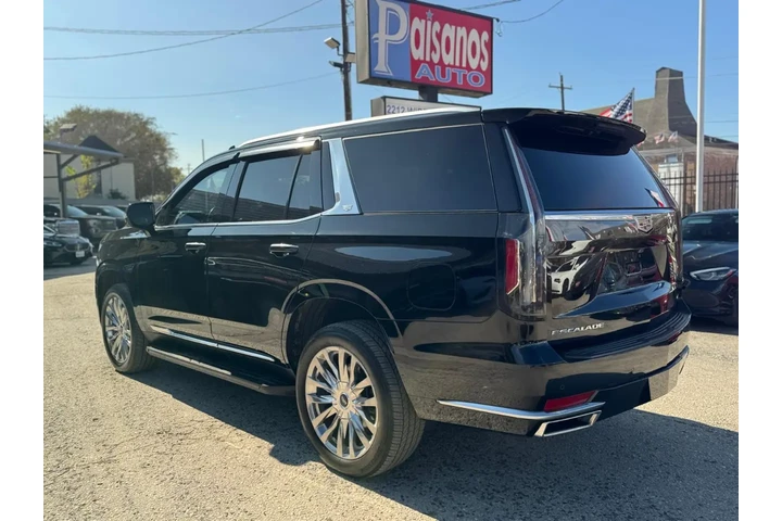 2022 Escalade Premium Luxury image 6