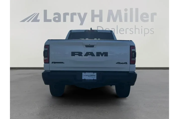 $34341 : Ram 1500 2019 4x4 Rebel 4dr image 4