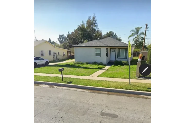 $1400 : Rialto- Move In Ready image 1